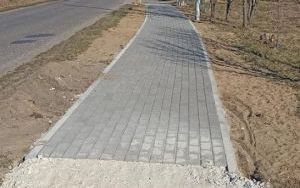 Chodnik oraz droga powiatowa Dziadowa Kłoda-Dalborowice - budowa (10)