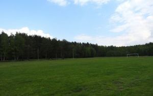 Oświetlenie boiska sportowego w Dziadowej Kłodzie (1)