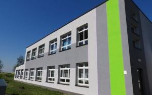 Modernizacja ścian Szkoły Podstawowej w Miłowicach (2)
