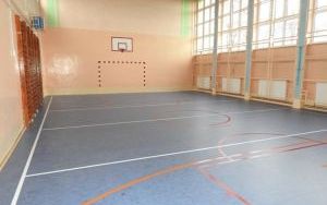 Remont podłogi sali gimnastycznej w Miłowicach (2)