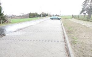Budowa parkingu przed szkołą w Miłowicach (1)