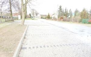 Budowa parkingu przed szkołą w Miłowicach (5)